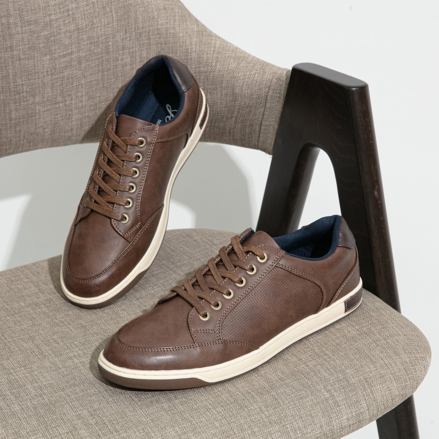 Men's Fashion Sneakers Retro Simple Casual Shoes for Men
