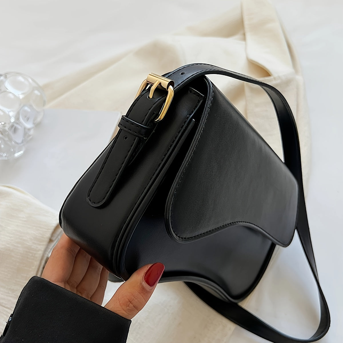 Sleek Minimalist Trending Design Solid Color Shoulder Bag with Crossbody Strap for Women
