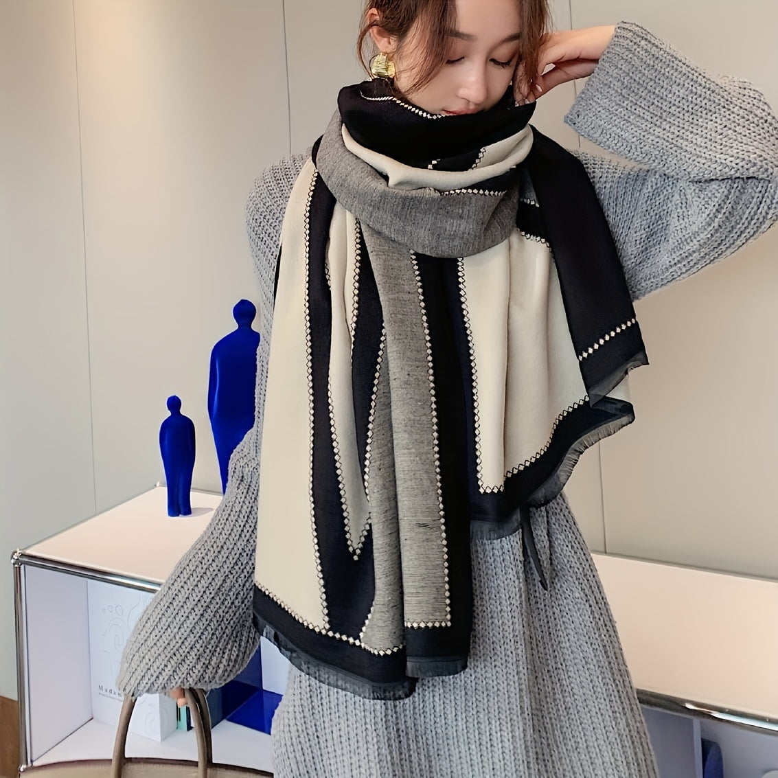 Elegant Oversized V-Letter Scarf - Cozy Faux Cashmere, Windproof & Warm for Winter Outdoors, Chic Geometric Pattern, Perfect for Skiing & Casual Wear