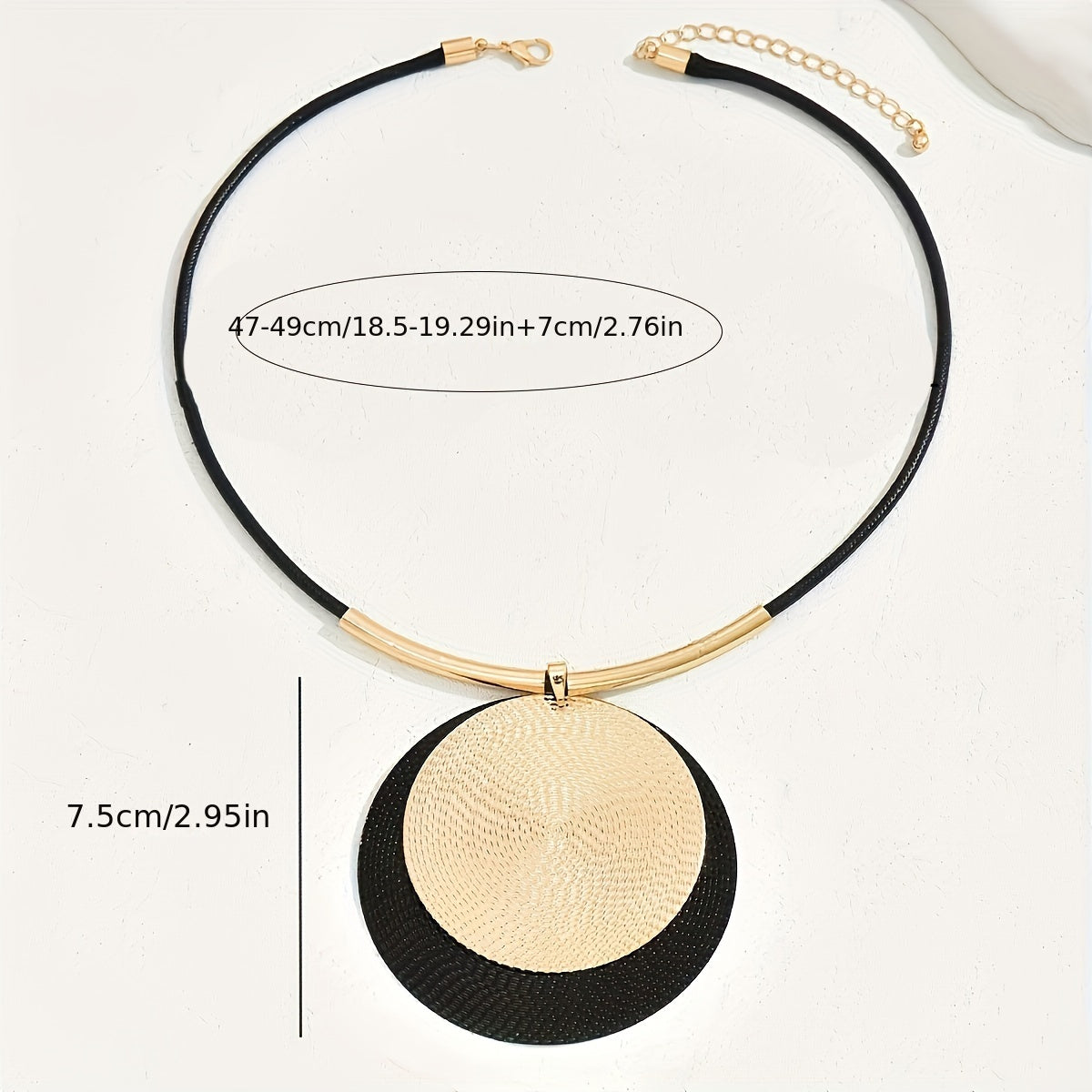 Women's Woven Retro Style Geometric Pendant Necklace
