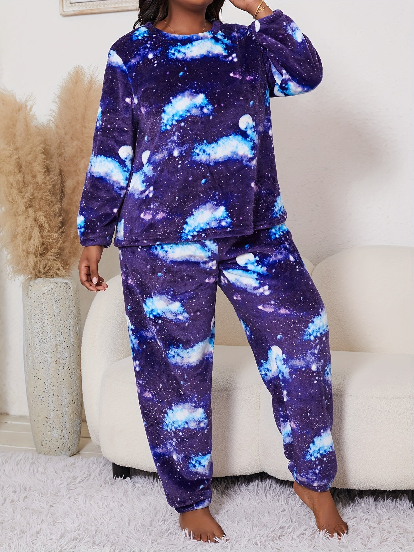 Women's Casual Comfy Pajama Set, Plus Size Solid Jacquard Long Sleeve Warm Flannel Top & Pants Home Wear 2 Piece Set For Fall & Winter